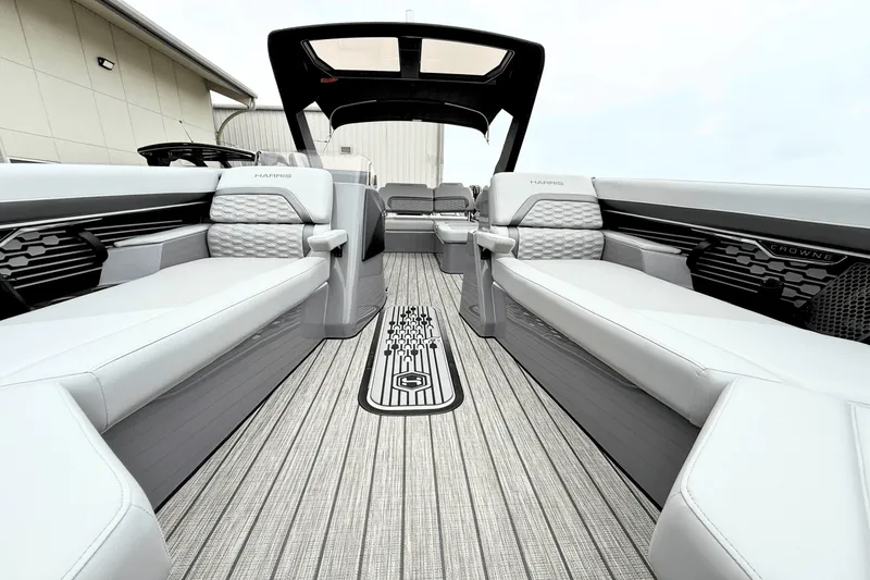 Slide: The Image of Harris 250 Crowne 2025 - 9