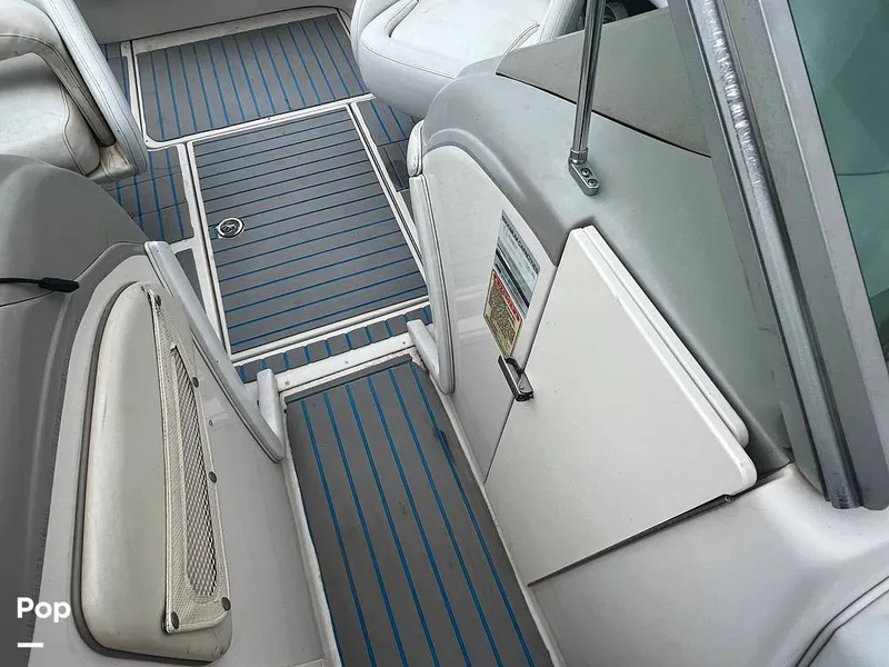 Slide: The Image of Non-slip Deck - 12683987