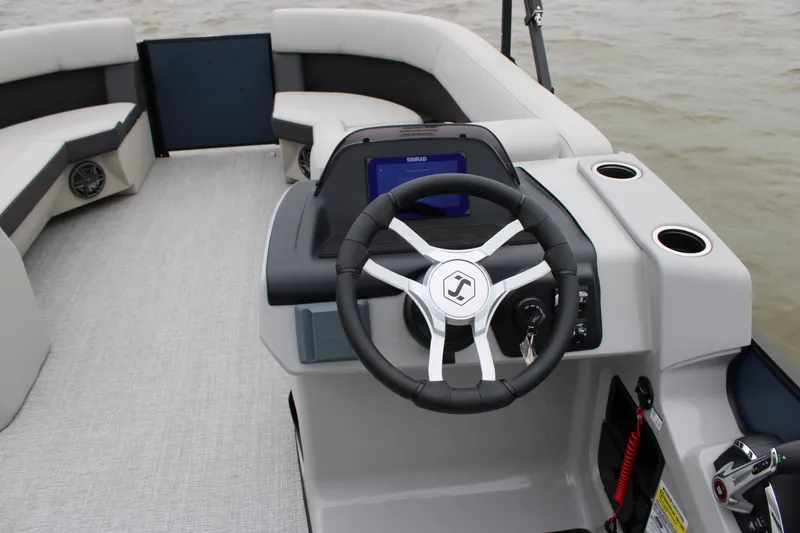 Slide: The Image of Harris 230 Cruiser 2025 - 28