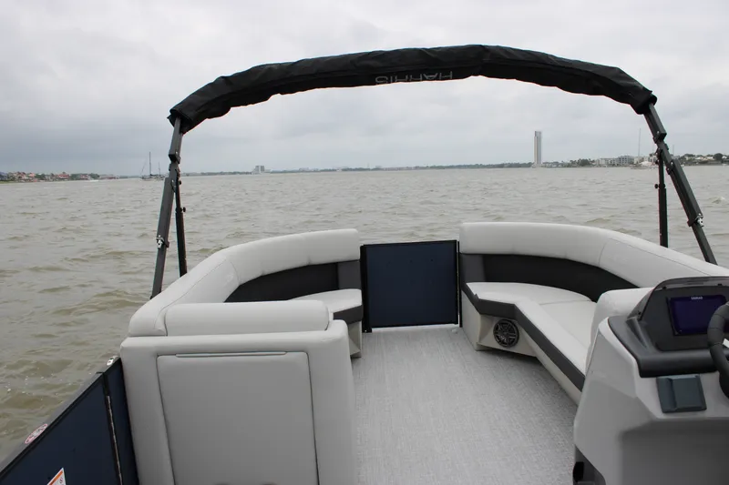 Slide: The Image of Harris 230 Cruiser 2025 - 29