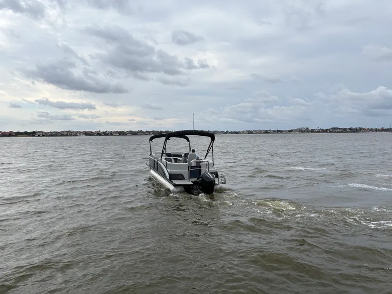 Slide: The Image of Harris 230 Cruiser 2025 - 4