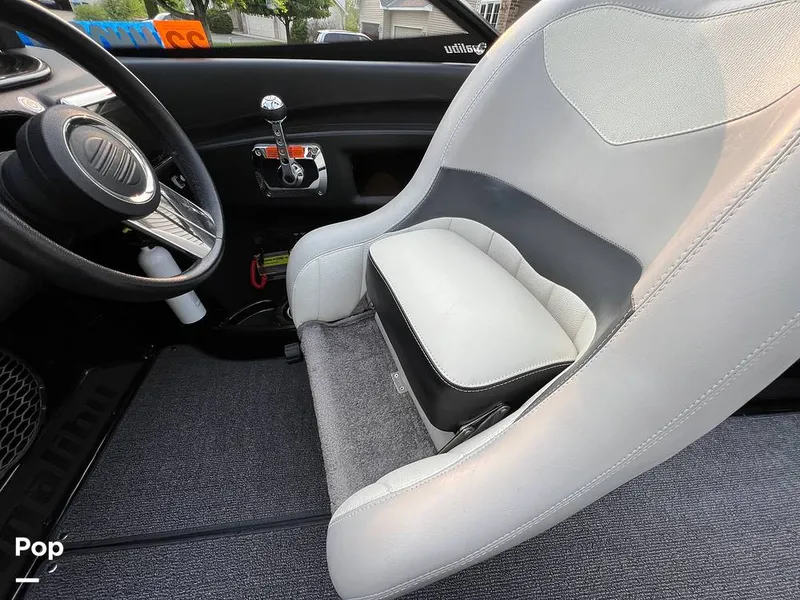 Slide: The Image of Malibu Wakesetter 22 MXZ 2013 - 12497977