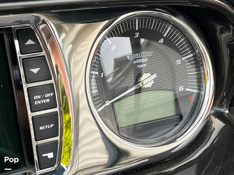 Slide: The Image of Malibu Wakesetter 22 MXZ 2013 - 12497982