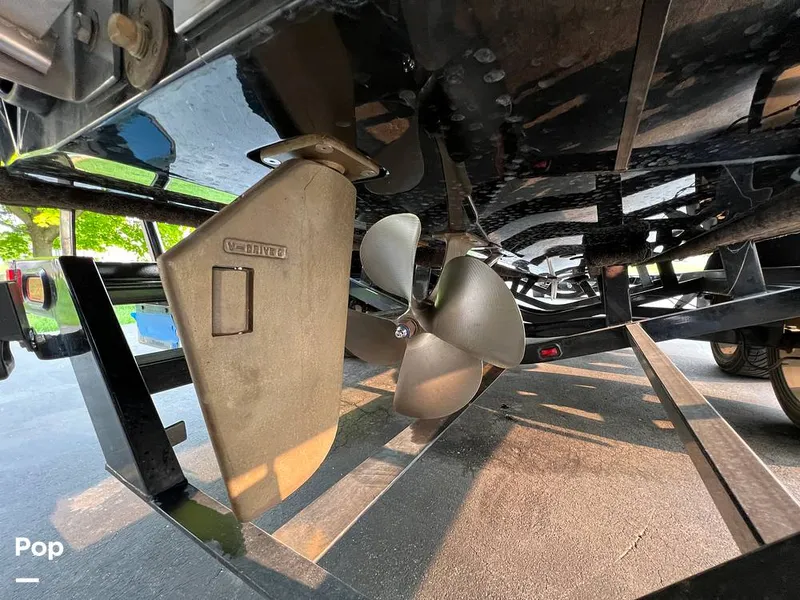 Slide: The Image of 2013 Malibu Wakesetter 22 MXZ - 12498158