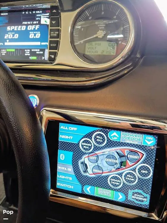 Slide: The Image of Malibu Wakesetter 22 MXZ 2013 - 12430652