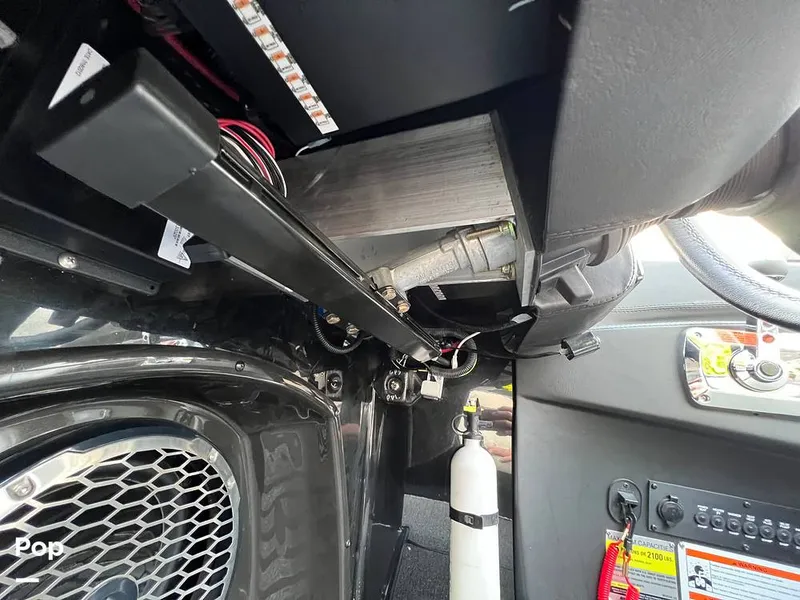 Slide: The Image of Malibu Wakesetter 22 MXZ 2013 - 12497992