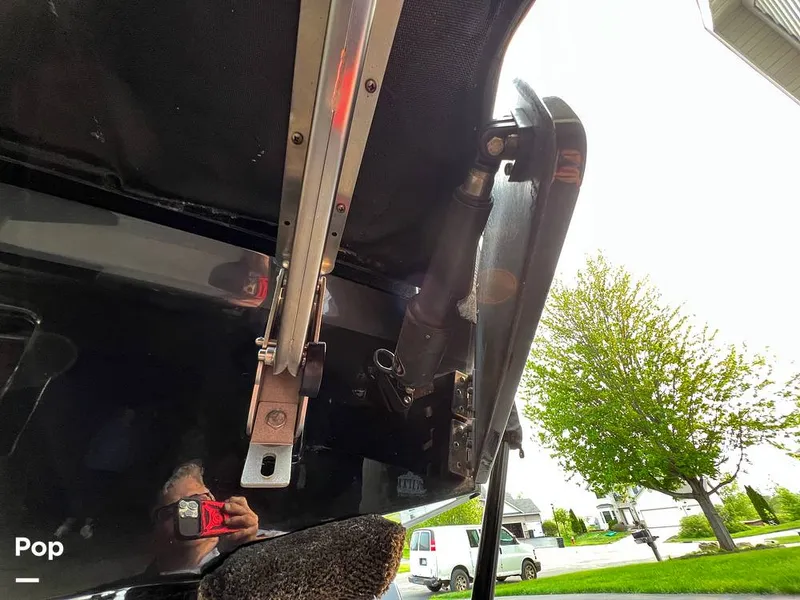 Slide: The Image of Malibu Wakesetter 22 MXZ 2013 - 12498152