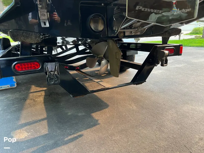 Slide: The Image of Malibu Wakesetter 22 MXZ 2013 - 12498167