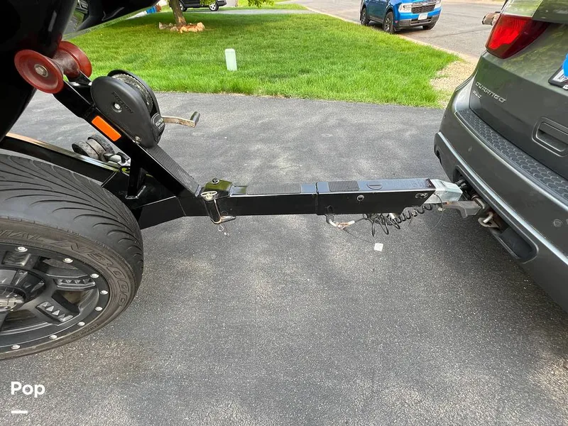 Slide: The Image of Breakaway Hitch - 12498034