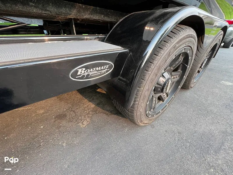 Slide: The Image of Tire Detail - 12498141