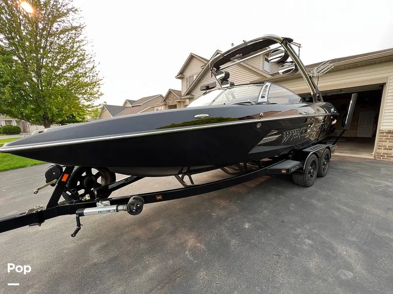 Slide: The Image of Malibu Wakesetter 22 MXZ 2013 - 12498226