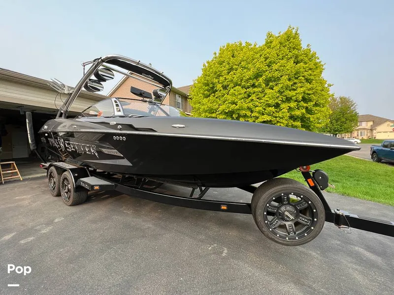 Slide: The Image of Malibu Wakesetter 22 MXZ 2013 - 12498218