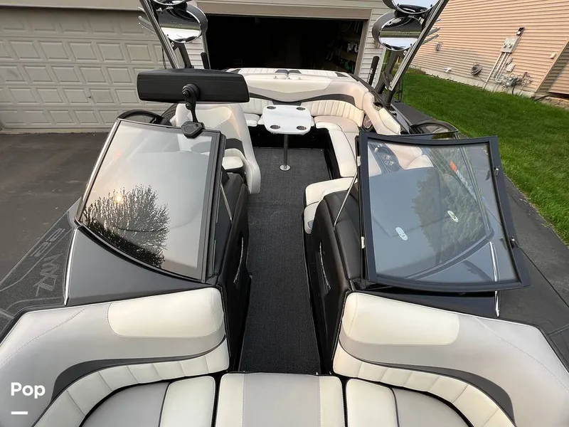 Slide: The Image of Malibu Wakesetter 22 MXZ 2013 - 12498021