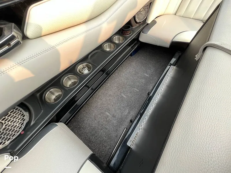 Slide: The Image of Malibu Wakesetter 22 MXZ 2013 - 12497954