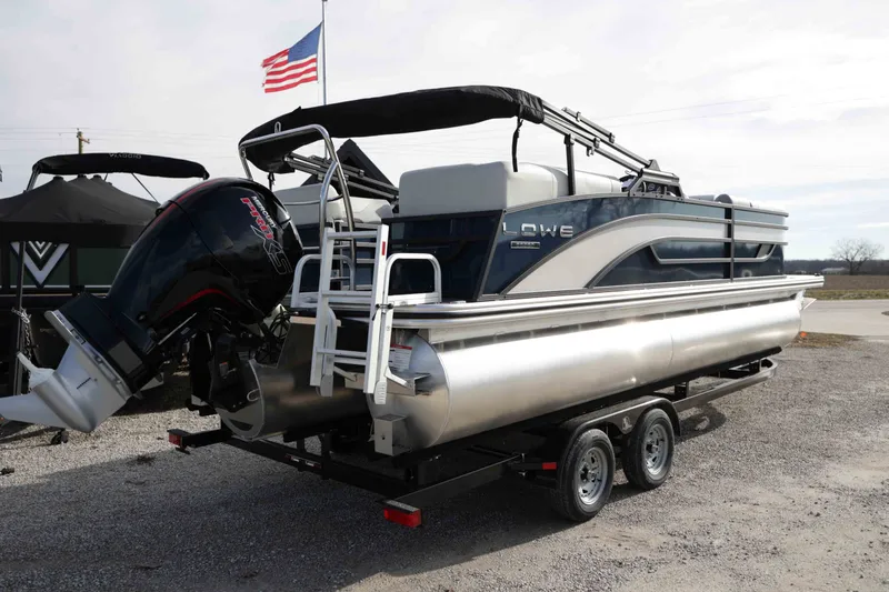 Slide: The Image of LOWE PONTOON SS230W 2026 - 3