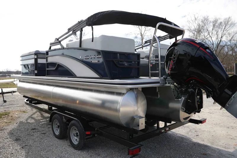 Slide: The Image of LOWE PONTOON SS230W 2026 - 5