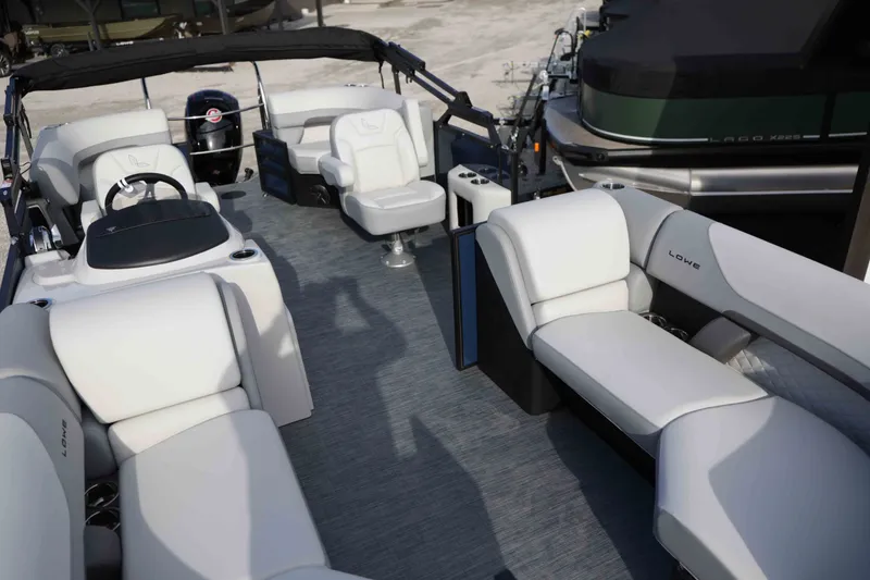 Slide: The Image of LOWE PONTOON SS230W 2026 - 9