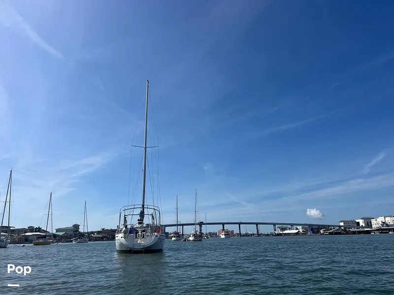 Slide: The Image of Catalina 36 Mark II Shoal Draft 1995 - 15127507