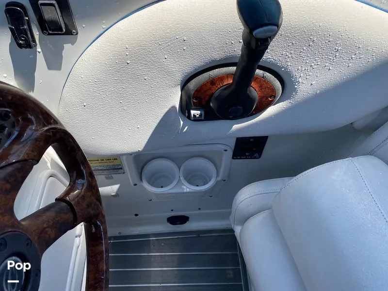 Slide: The Image of Crownline Boats 250 CR 2005 - 12532140