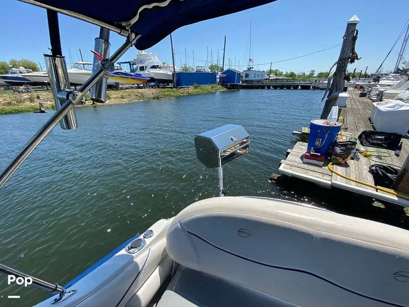 Slide: The Image of Crownline Boats 250 CR 2005 - 12532155