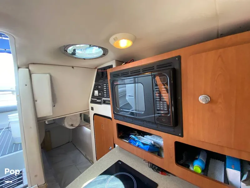 Slide: The Image of Crownline Boats 250 CR 2005 - 12532167