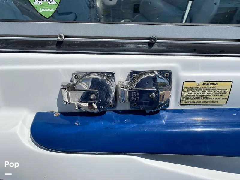 Slide: The Image of Crownline Boats 250 CR 2005 - 12532125