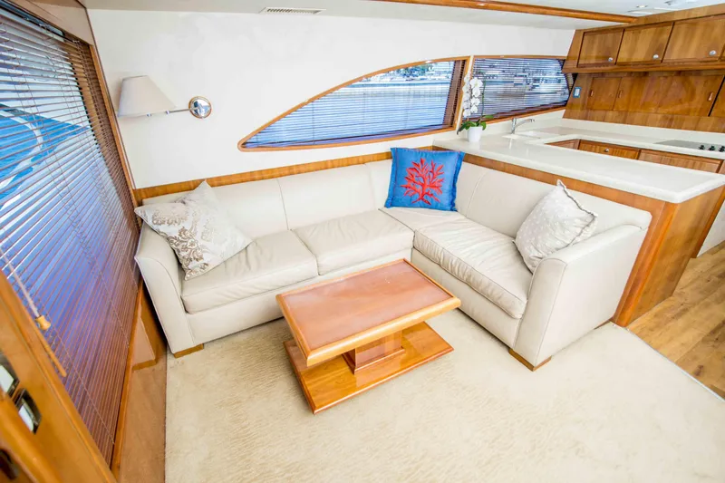 Slide: The Image of Bertram 510 Convertible 2002 - 12
