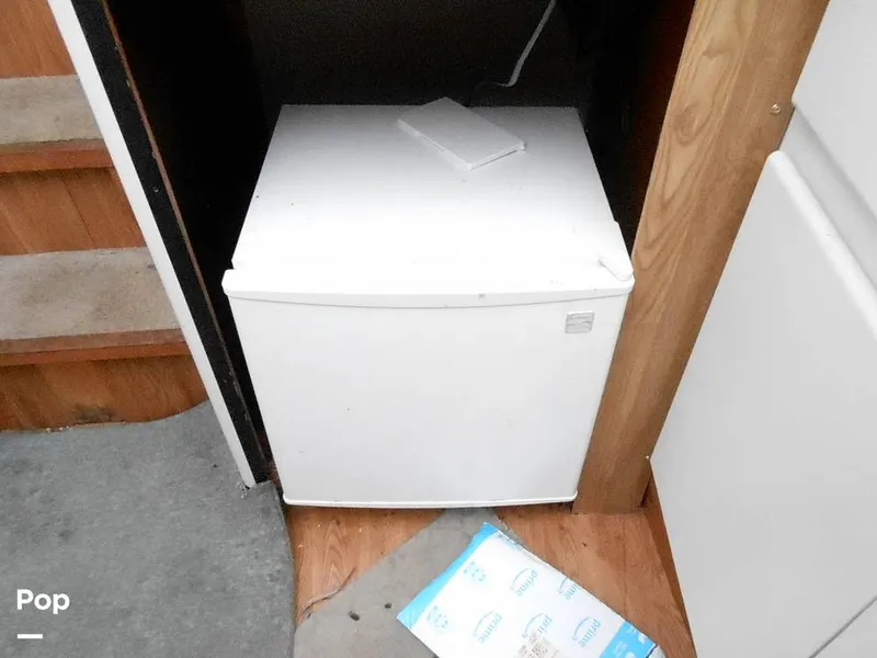 Slide: The Image of Carver 325 Aft Cabin 1995 - 12628597