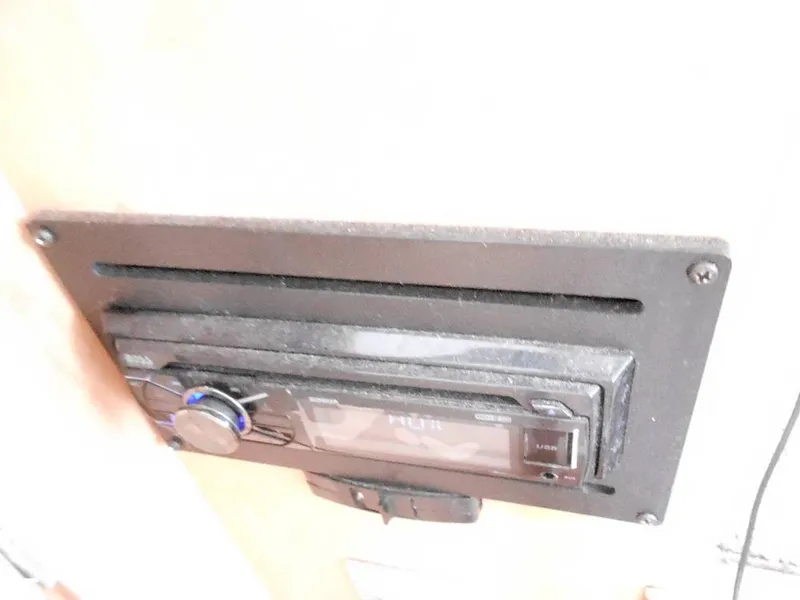 Slide: The Image of Carver 325 Aft Cabin 1995 - 12628605