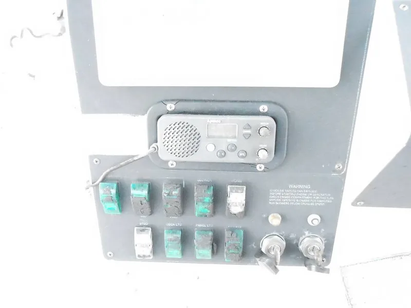 Slide: The Image of Carver 325 Aft Cabin 1995 - 12628626