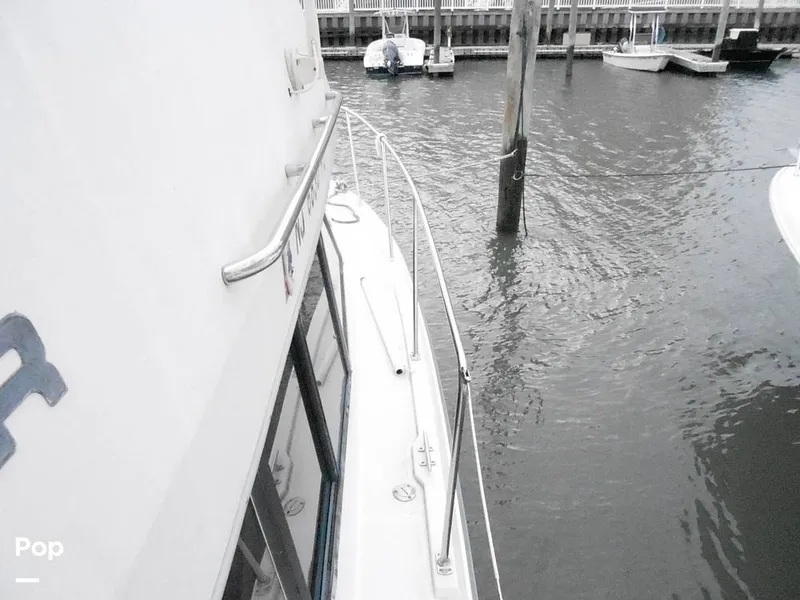 Slide: The Image of Carver 325 Aft Cabin 1995 - 12628632