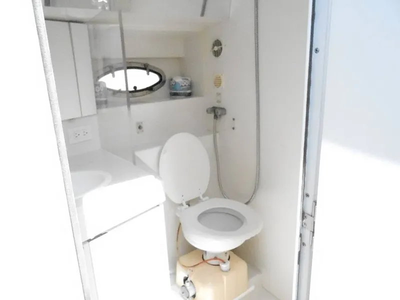 Slide: The Image of Carver 325 Aft Cabin 1995 - 12965511