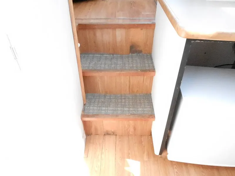 Slide: The Image of Carver 325 Aft Cabin 1995 - 12965517