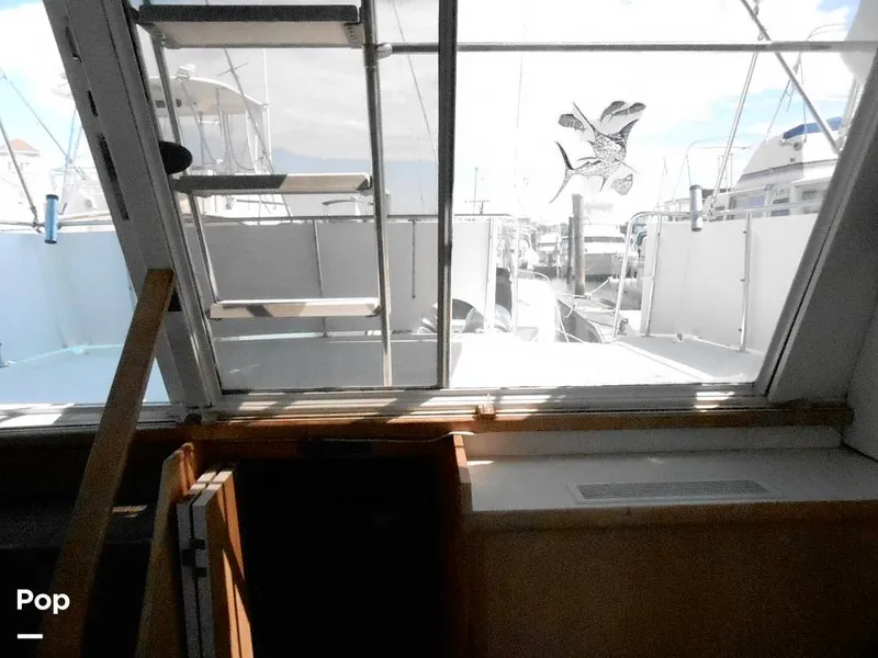 Slide: The Image of Carver 325 Aft Cabin 1995 - 12965522