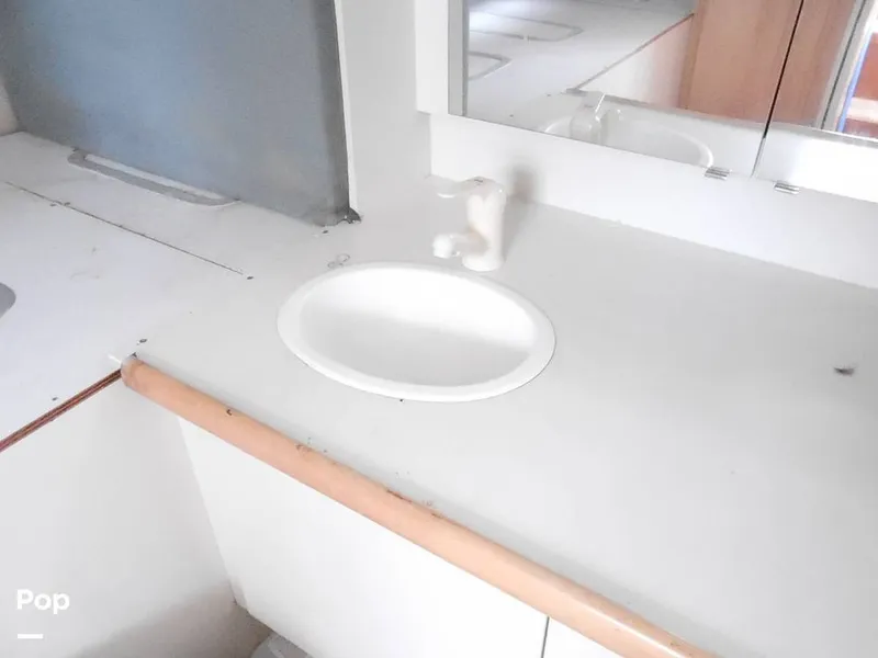 Slide: The Image of Carver Yachts 325 Aft Cabin 1995 - 12628573