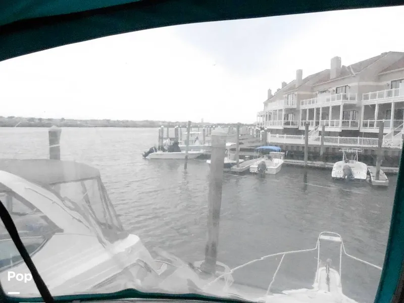 Slide: The Image of Carver Yachts 325 Aft Cabin 1995 - 12628609