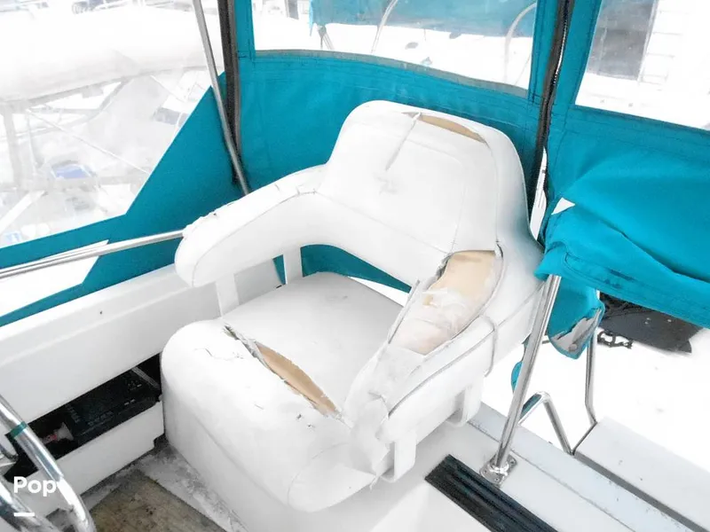 Slide: The Image of Carver Yachts 325 Aft Cabin 1995 - 12628614