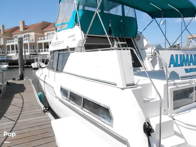 Slide: The Image of Carver Yachts 325 Aft Cabin 1995 - 12965500