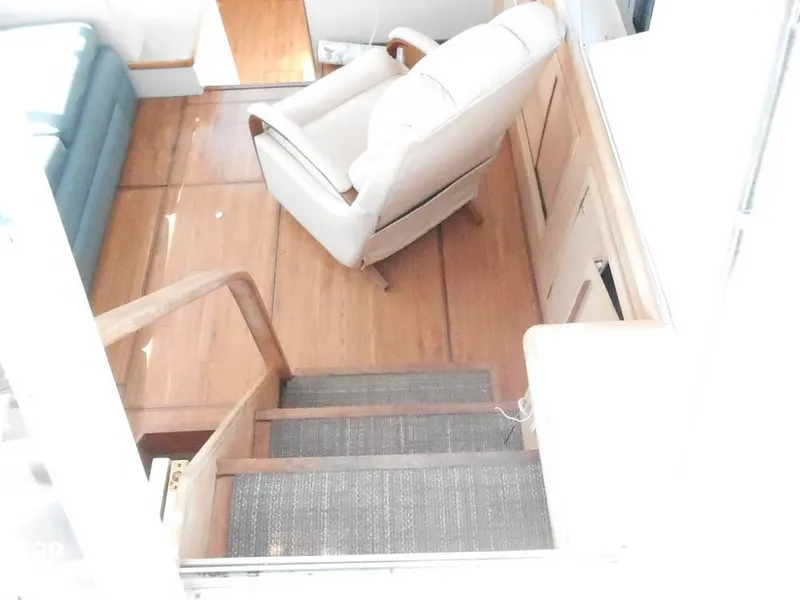 Slide: The Image of Carver Yachts 325 Aft Cabin 1995 - 12965503