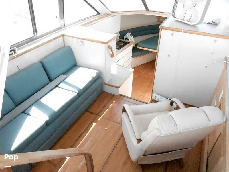 Slide: The Image of Carver Yachts 325 Aft Cabin 1995 - 12965504