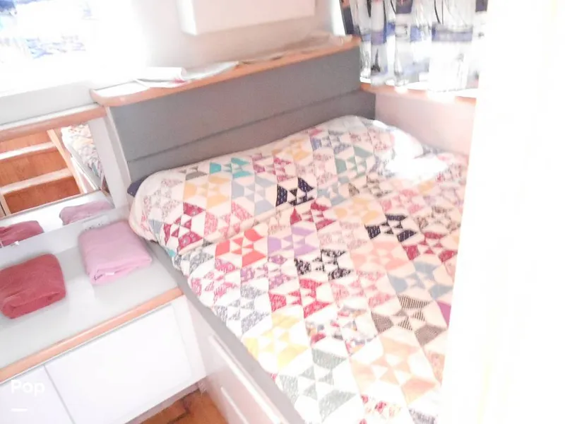 Slide: The Image of Carver Yachts 325 Aft Cabin 1995 - 12965506