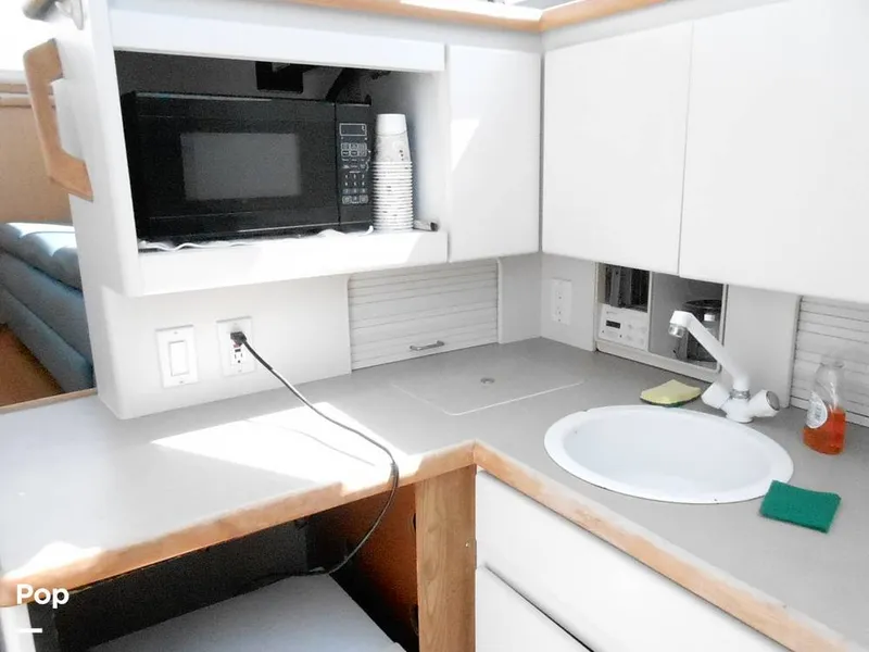 Slide: The Image of Carver Yachts 325 Aft Cabin 1995 - 12965513