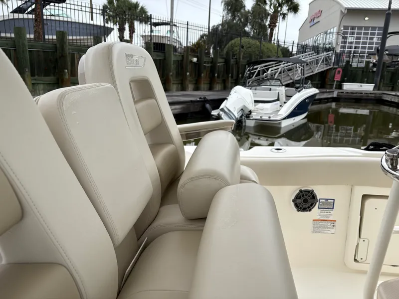 Slide: The Image of Boston Whaler 330 Outrage 2024 - 22