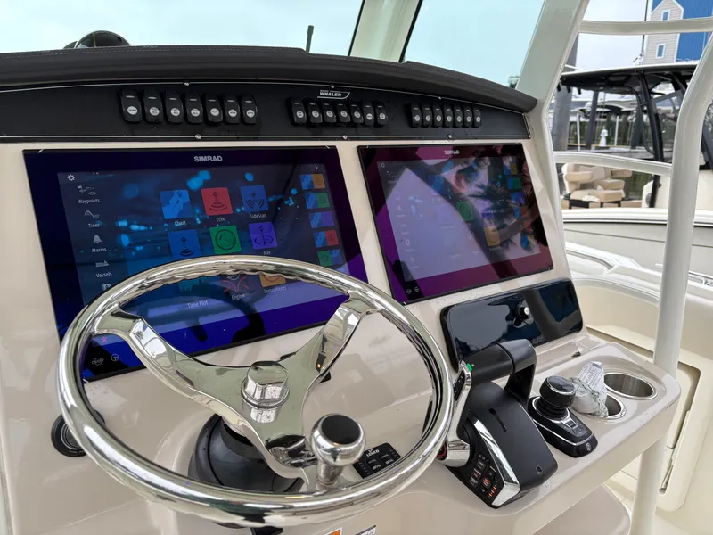 Slide: The Image of Boston Whaler 330 Outrage 2024 - 27