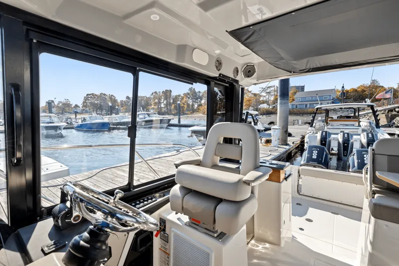 Slide: The Image of Boston Whaler 365 Conquest 2025 - 33