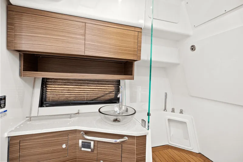 Slide: The Image of Boston Whaler 365 Conquest 2025 - 37