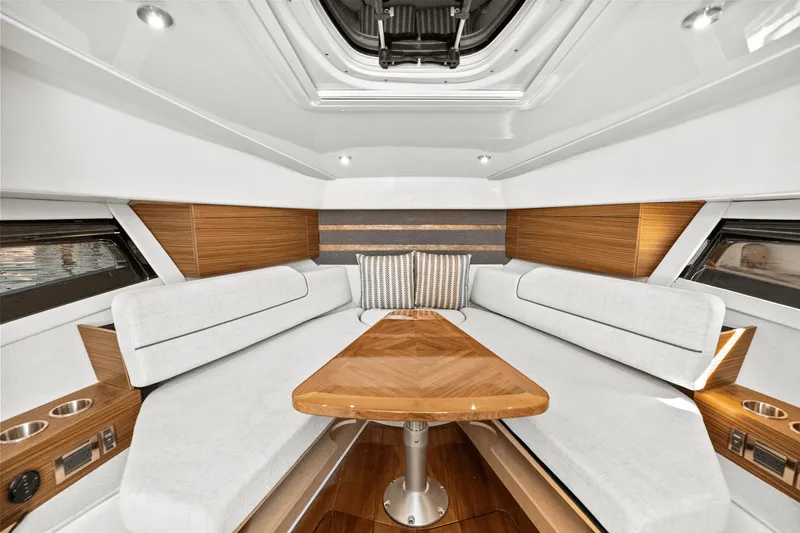 Slide: The Image of Boston Whaler 365 Conquest 2025 - 38