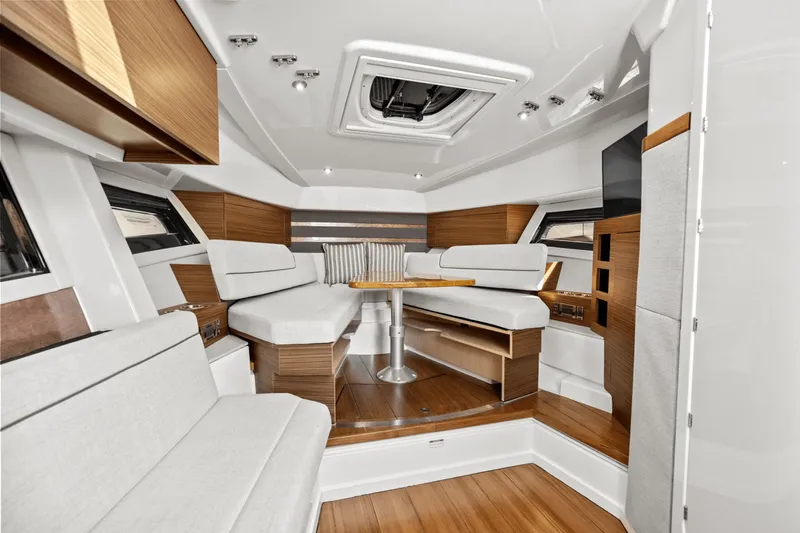 Slide: The Image of Boston Whaler 365 Conquest 2025 - 40