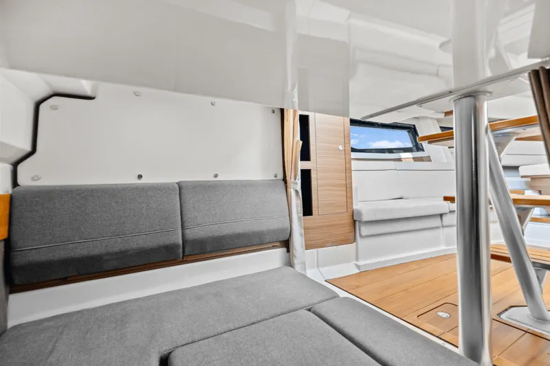 Slide: The Image of Boston Whaler 365 Conquest 2025 - 54