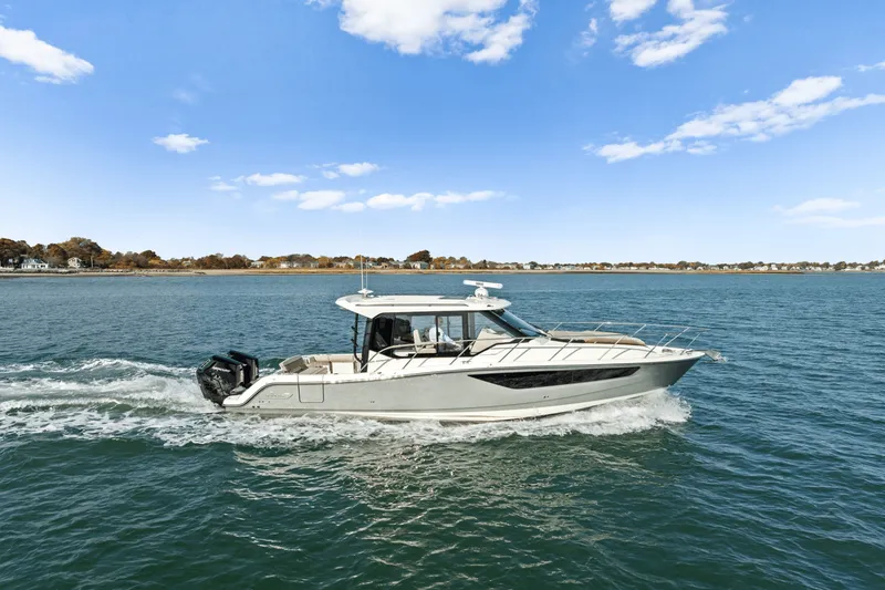 Slide: The Image of Boston Whaler 365 Conquest 2025 - 64